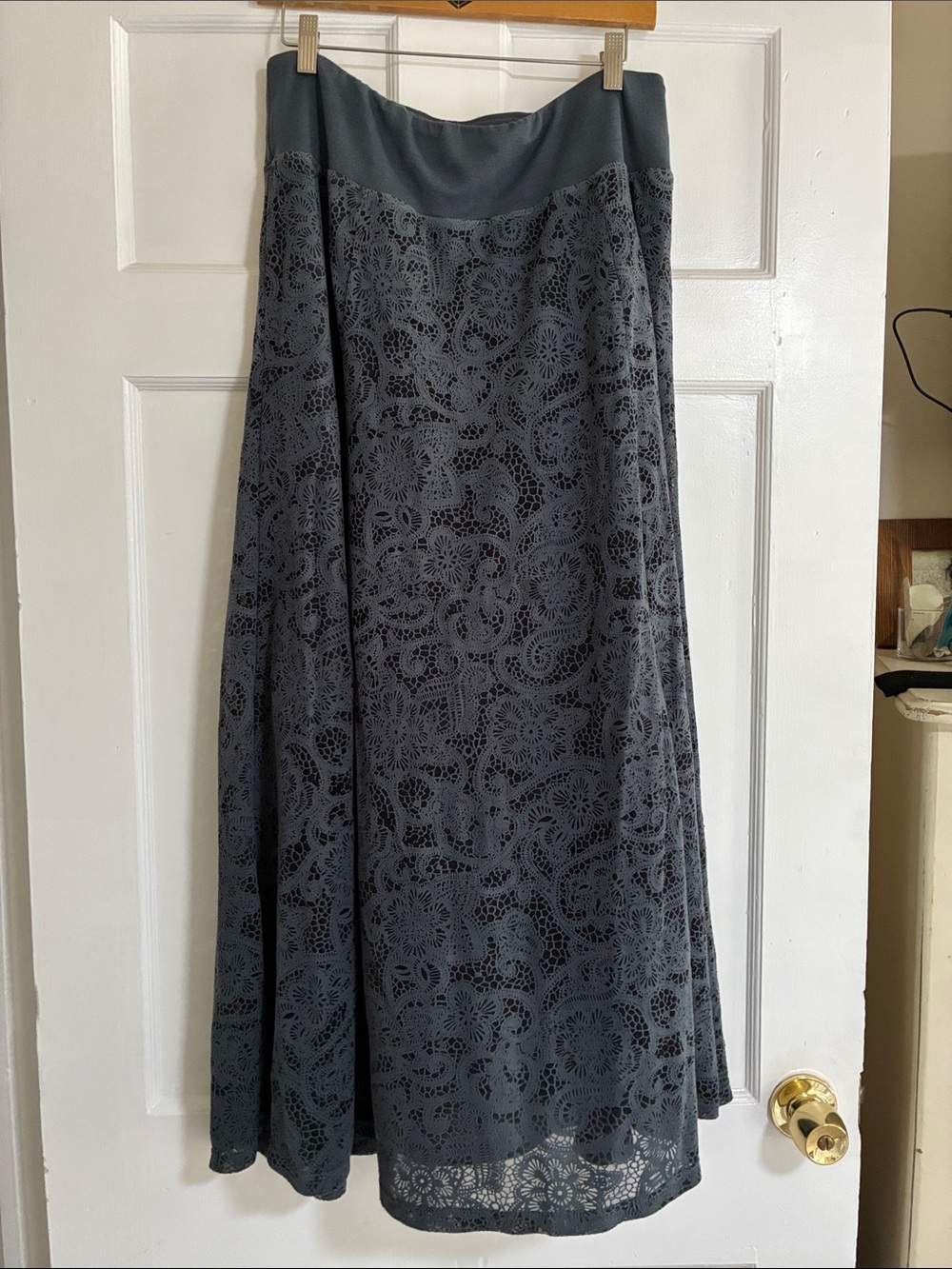 Allen Allen Gray Lace Maxi Skirt Size L